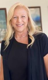 Loan Originator/ Branch Manager Angie Hagedorn
